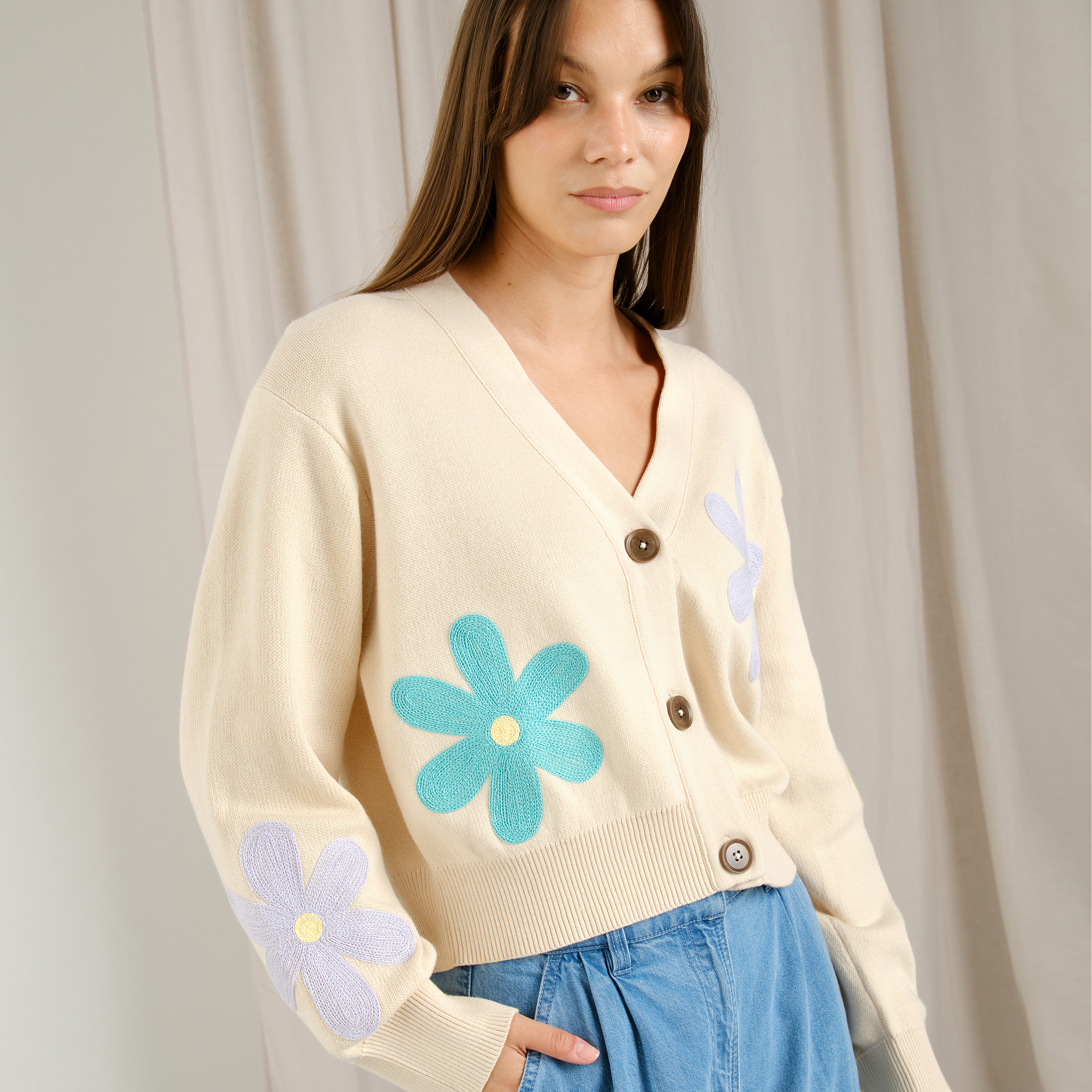 美品flower hand embroidery v-neck cardigan 10146_403c2f4286-
