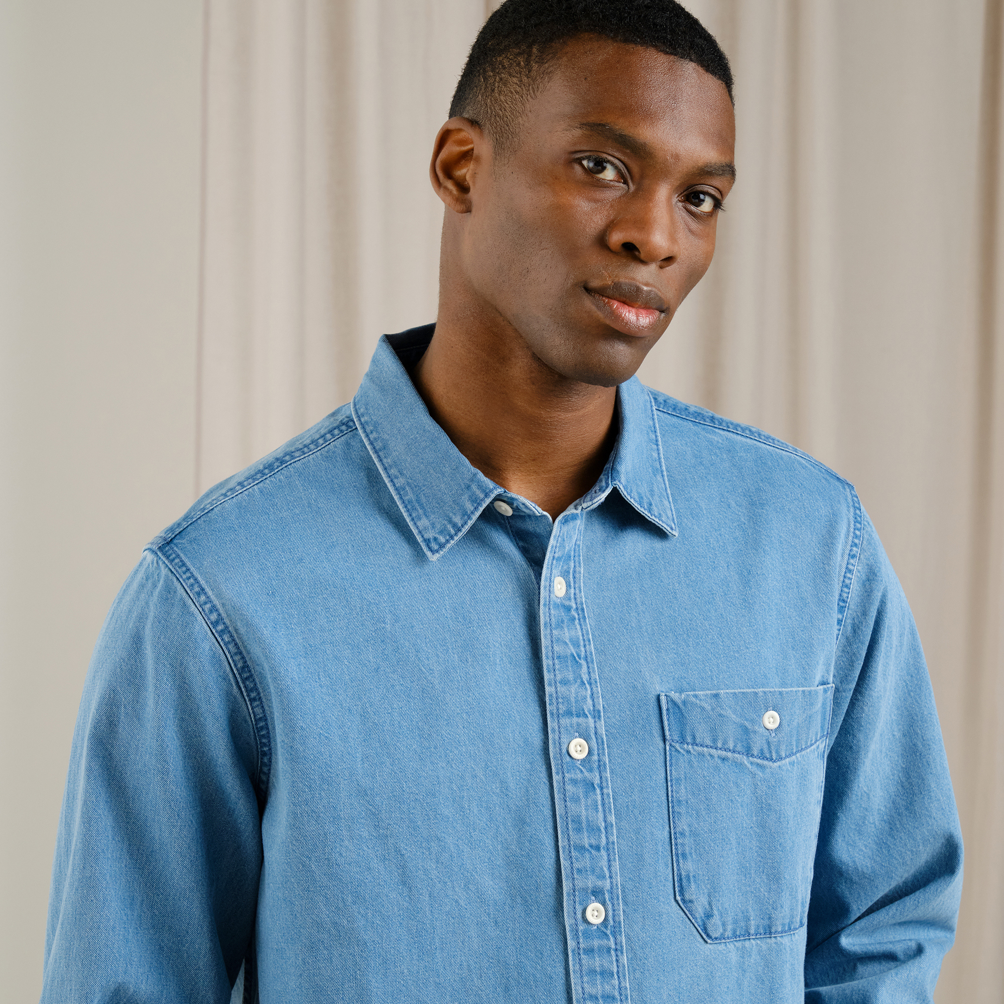 DEDICATED - Shirt Lunnevik Denim Light Blue