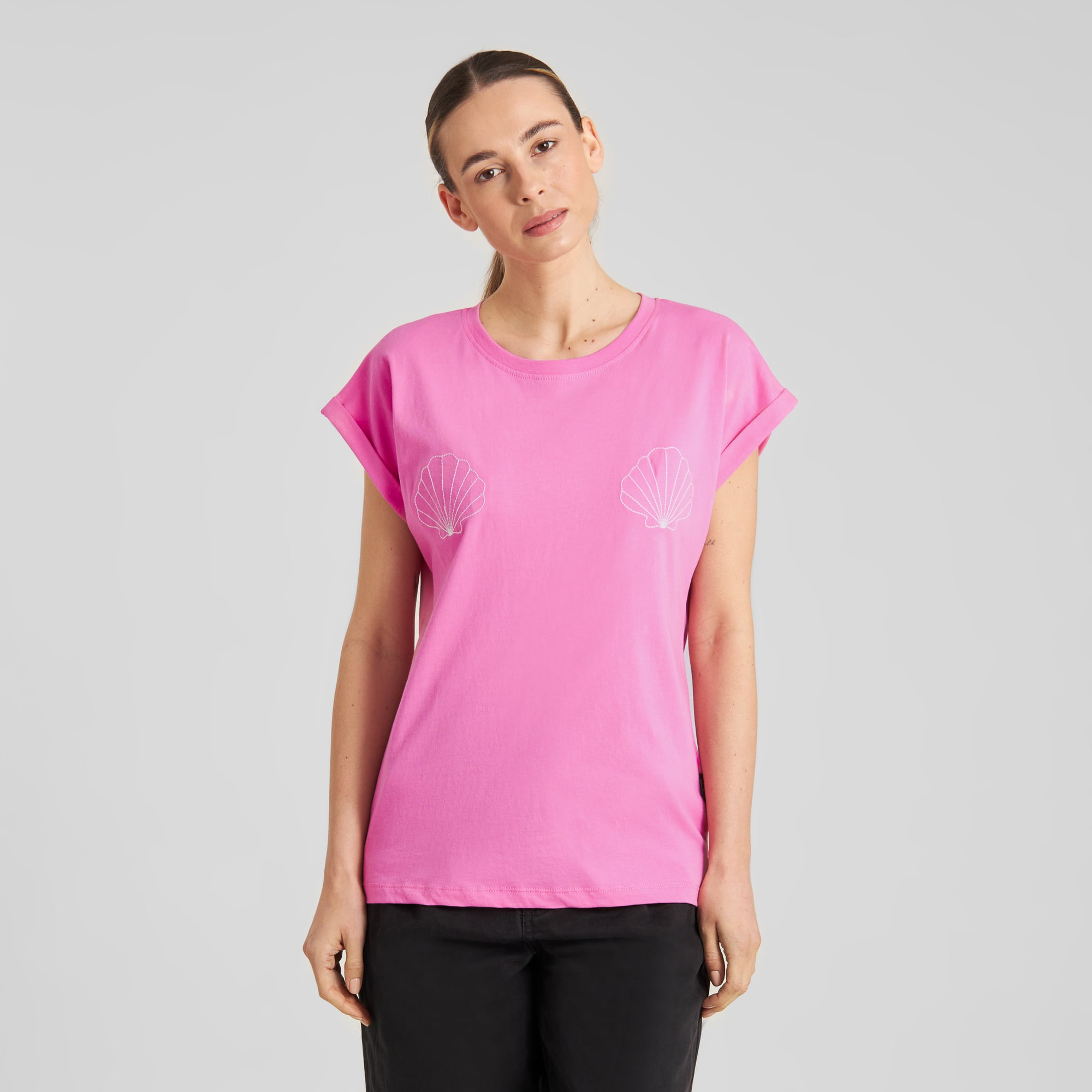 DEDICATED - T-shirt Visby Sea Shells EMB Moonlite Pink