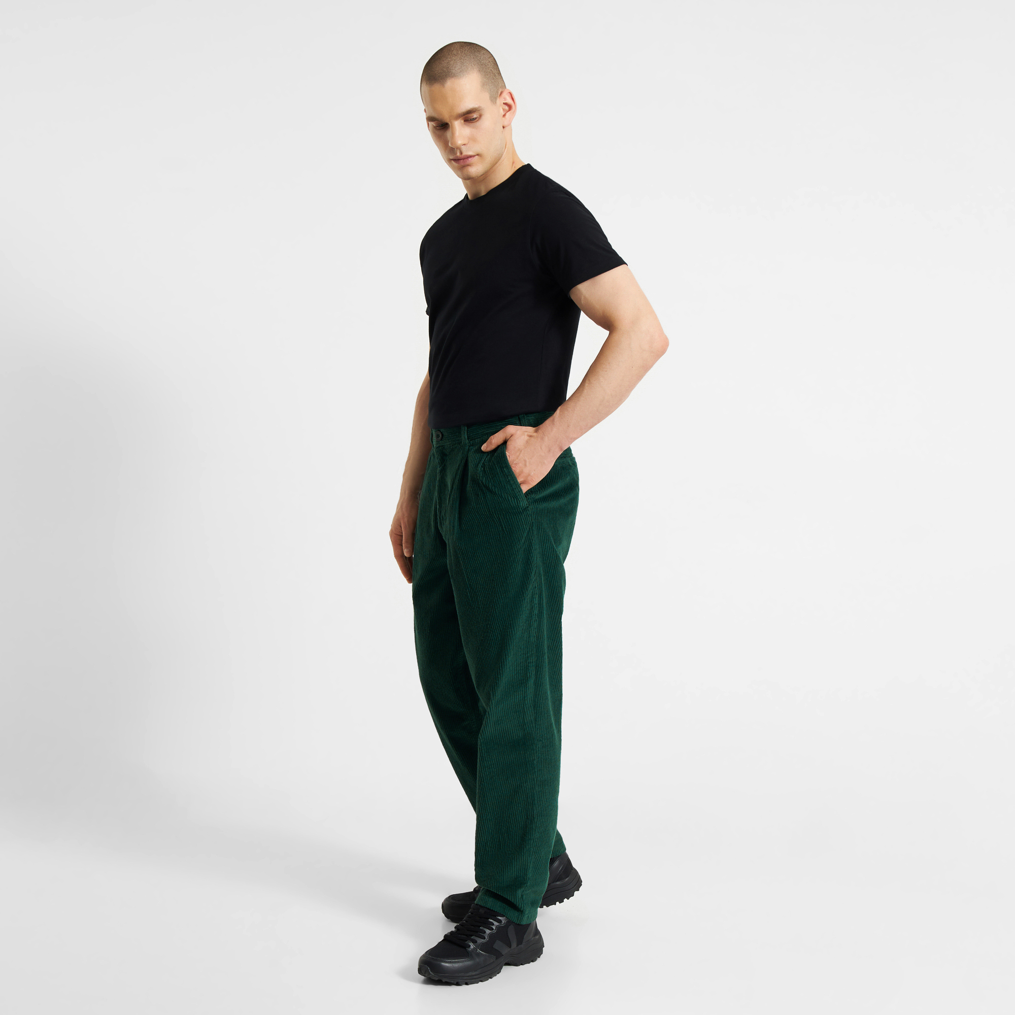 DEDICATED - Sollentuna men's pants in green corduroy