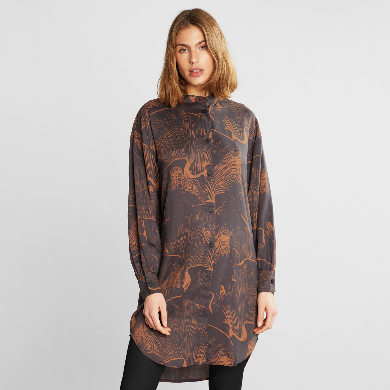 DEDICATED - Shirt Ljunga in a brown print